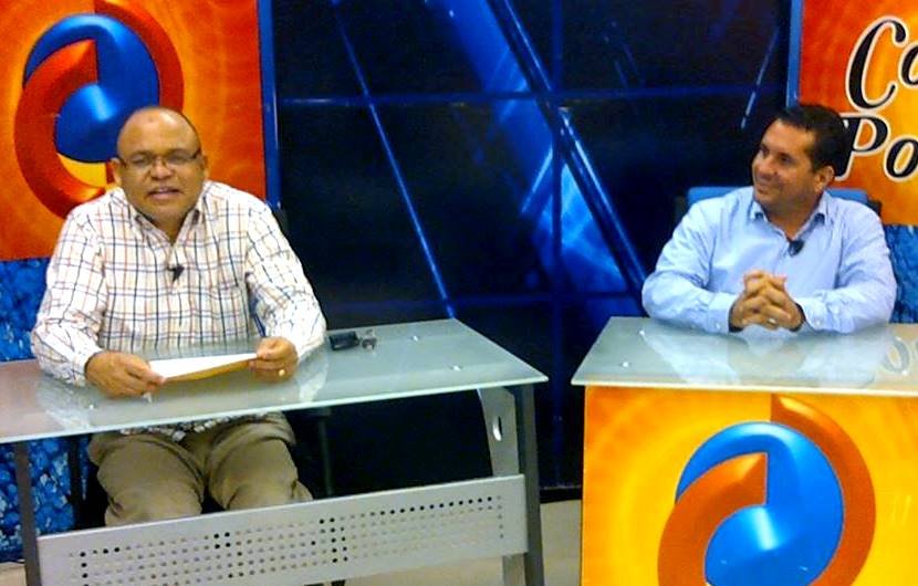 Regidor Pedro Fernández en el programa Coctel Poítico con Nicolás Arroyo Ramos